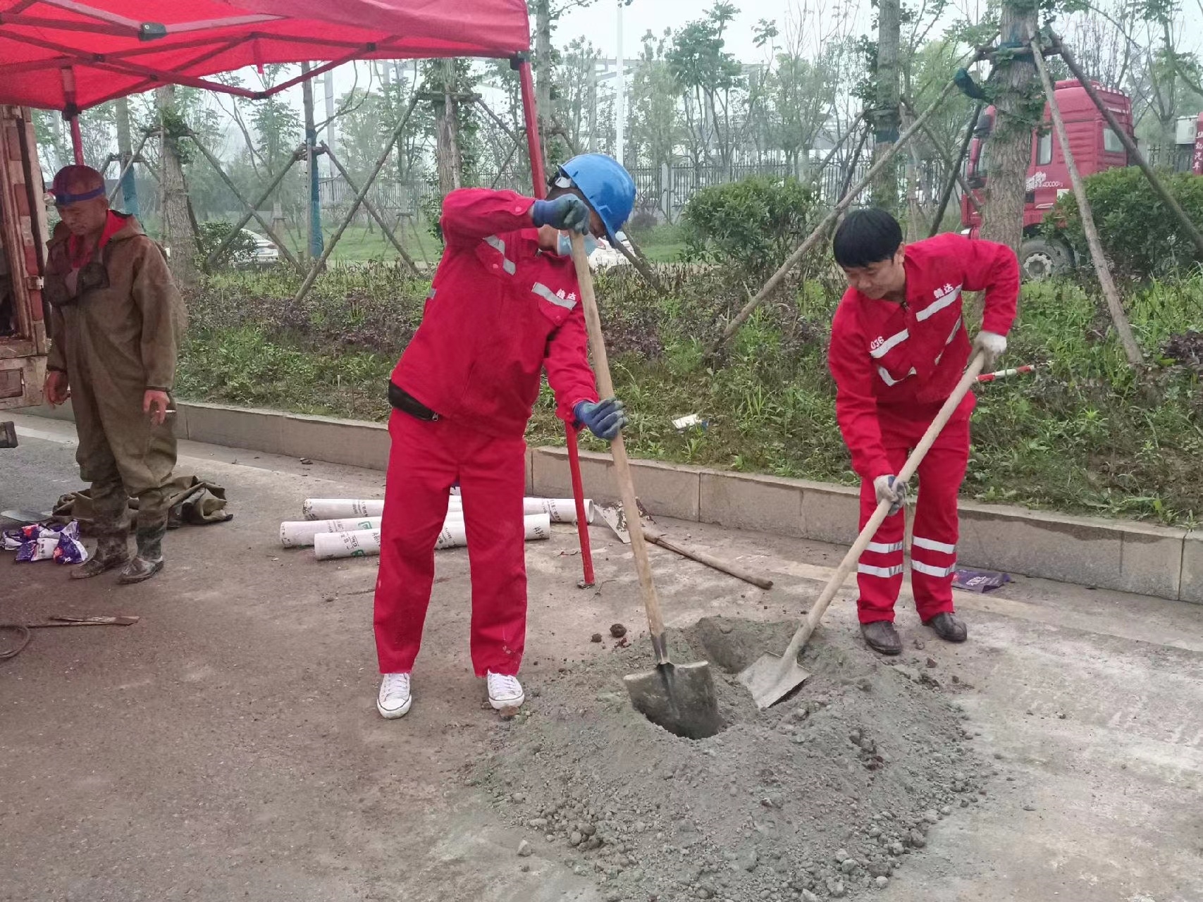 荷塘管道疏通哪家好】及时进行市政管道清淤